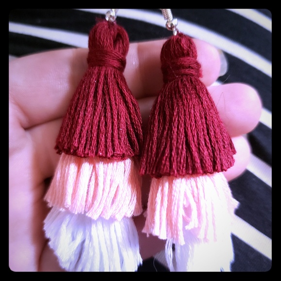 Handmade Burgundy ombre tassle earrings - Picture 1 of 1
